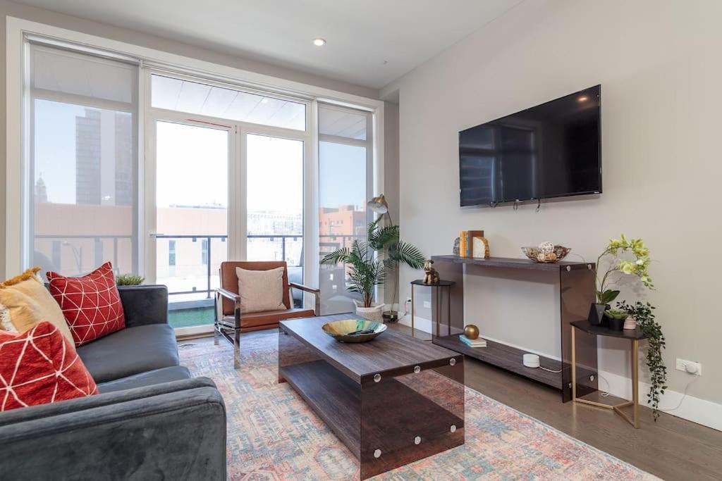 Вілла Breathtaking Downtown Penthouse A - Sleeps 11 Чикаго Екстер'єр фото